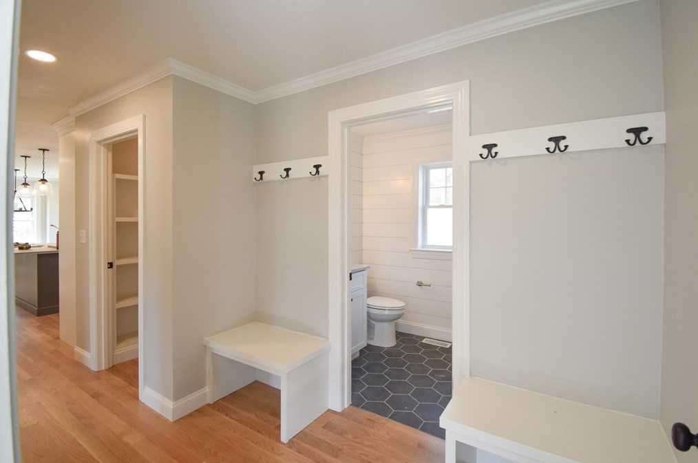 94 Herring Pond Rd, Plymouth MA 02360-1954 exterior