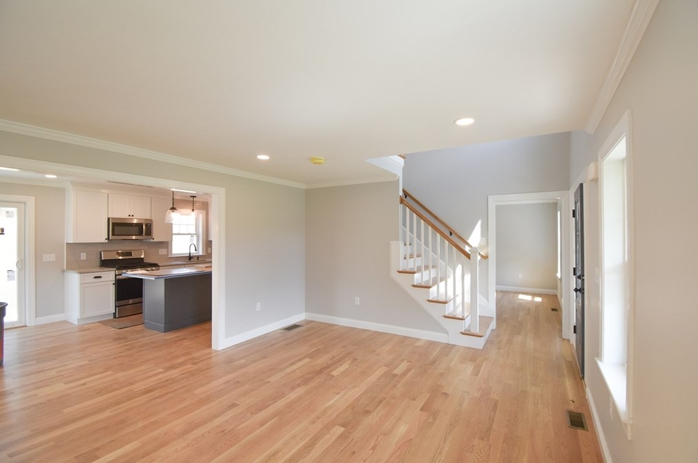 94 Herring Pond Rd, Plymouth MA 02360-1954 exterior