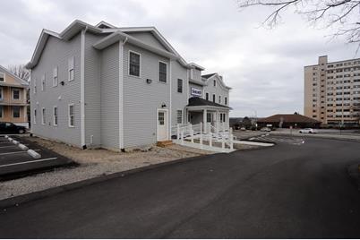 899 Pleasant St #East, New Bedford, MA 02740 - Photo 3