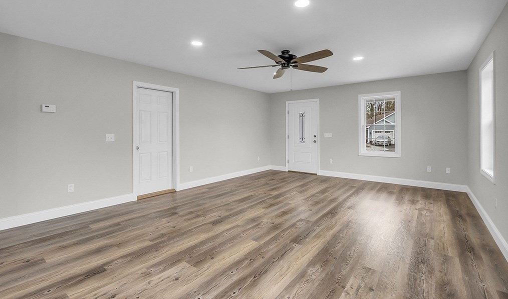 51 Hamilton Ave, Orange MA 01364 exterior