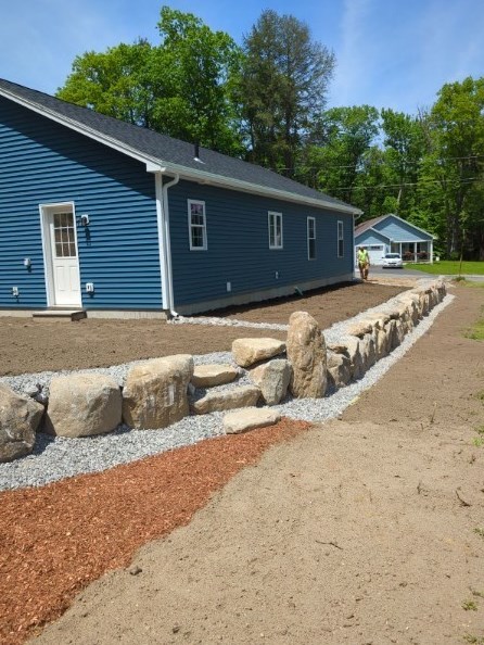 51 Hamilton Ave, Orange MA 01364 exterior