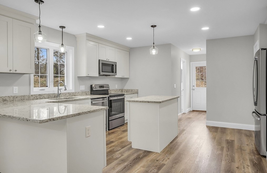 51 Hamilton Ave, Orange MA 01364 exterior