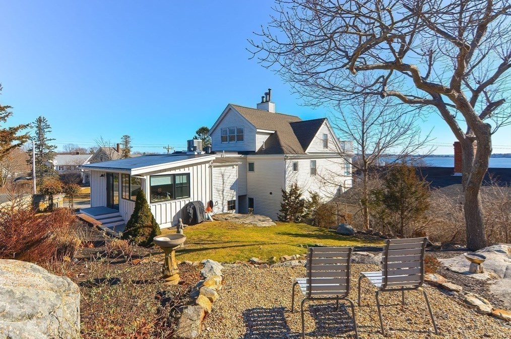 203 Western Ave, Gloucester MA 01930-4063 exterior