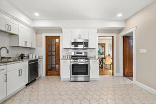 68 Charlesview St - Photo 15