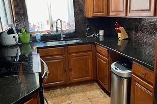 8 Pine St, Dudley, MA 01571