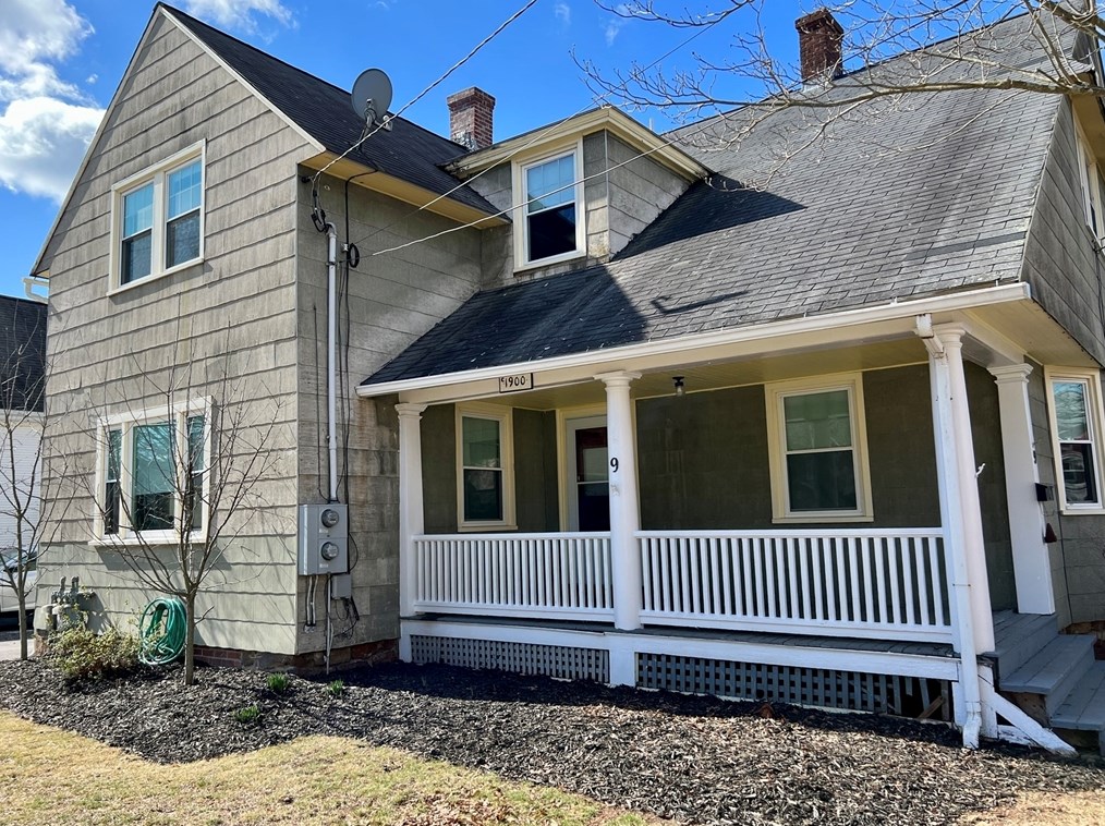 9 Union St, Hopedale MA  01747-1210 exterior