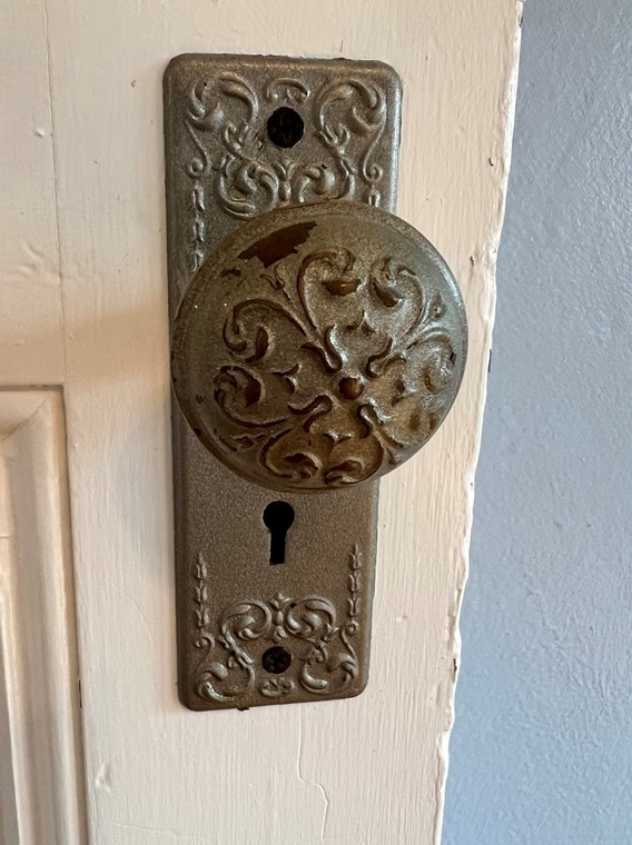 9 Union St, Hopedale MA  01747-1210 exterior