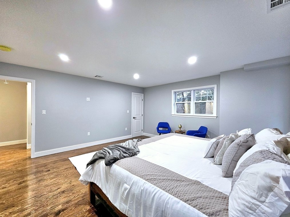 43 Duncan Dr, Hingham MA  02061-2043 exterior