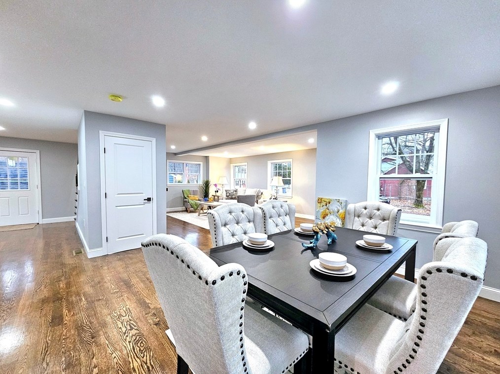 43 Duncan Dr, Hingham MA  02061-2043 exterior