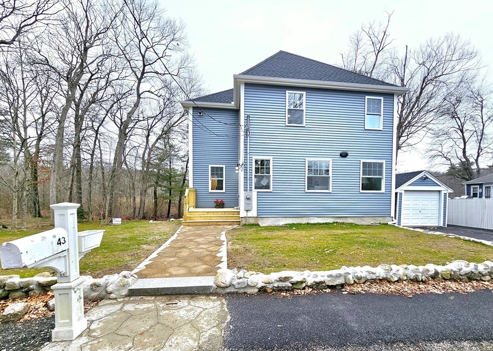 43 Duncan Dr, Hingham MA  02061-2043 exterior