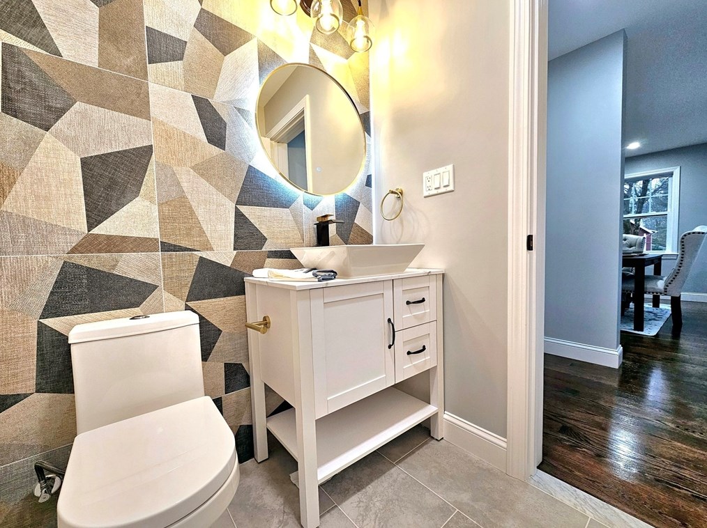 43 Duncan Dr, Hingham MA  02061-2043 exterior