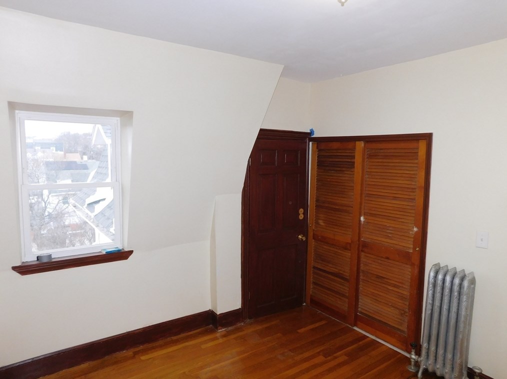 86 Hollingsworth St, Lynn MA  01902-3855 exterior