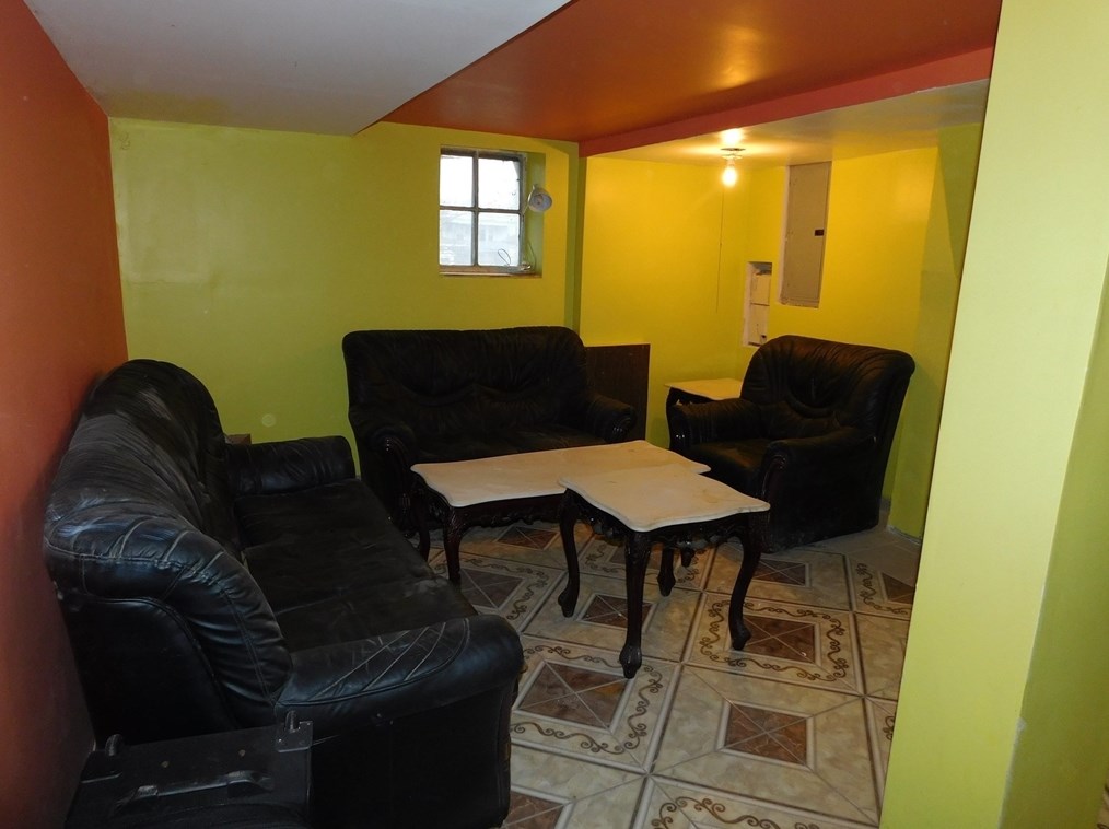 86 Hollingsworth St, Lynn MA  01902-3855 exterior