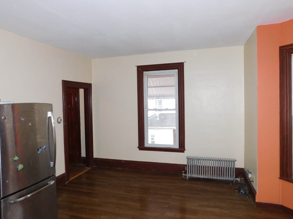 86 Hollingsworth St, Lynn MA  01902-3855 exterior