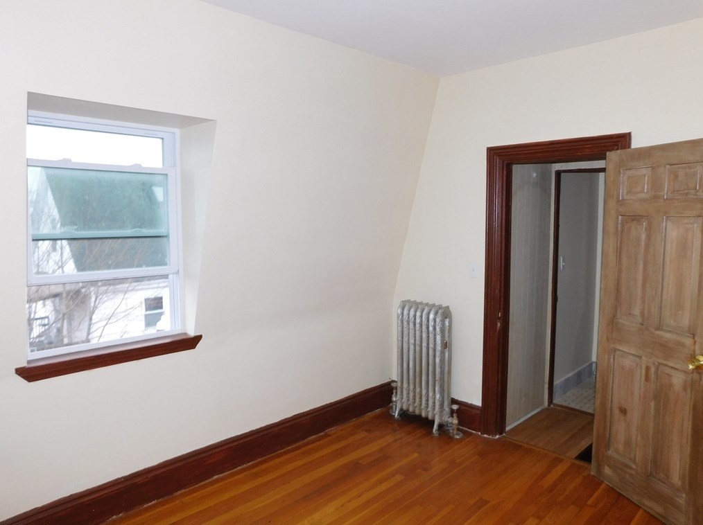 86 Hollingsworth St, Lynn MA  01902-3855 exterior