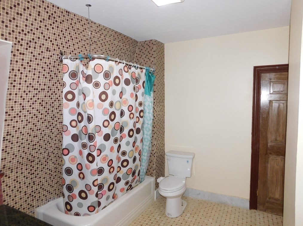 86 Hollingsworth St, Lynn MA  01902-3855 exterior