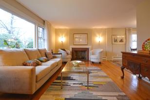 39 Westbrook Rd, Worcester, MA 01602-1555