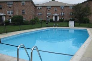 8 Colonial Village Dr Apt 1, Arlington, MA 02474