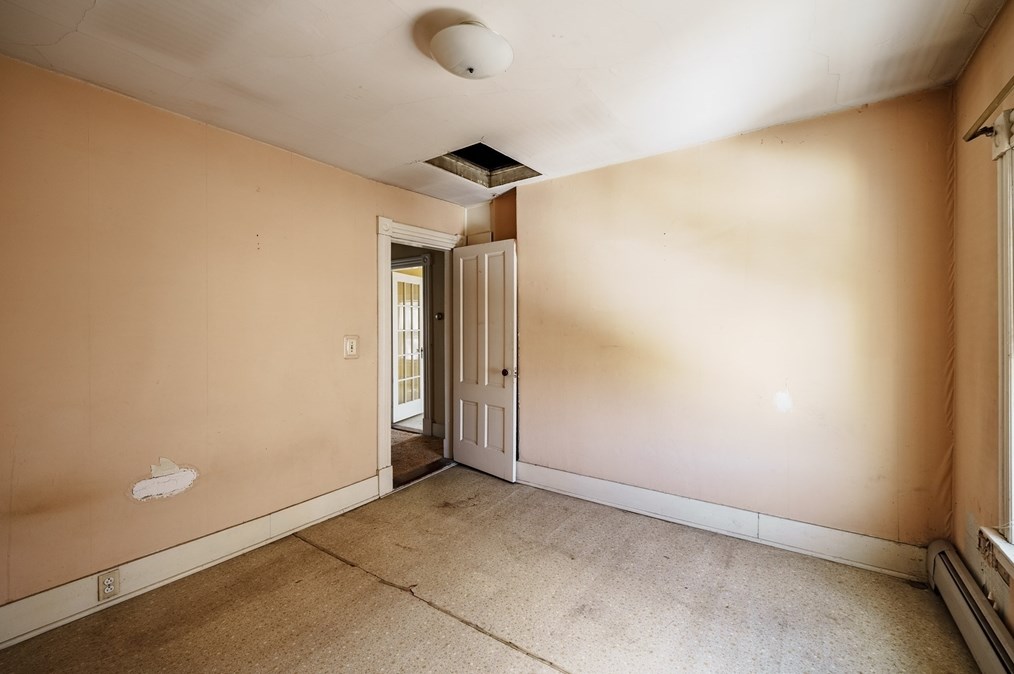 43 Parker Ave, Montgomery MA 01085-1518 exterior