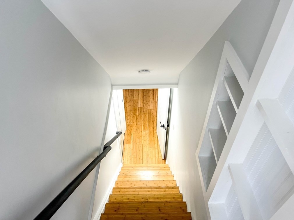 24 Norrback Ave, Worcester MA  01606-1086 exterior