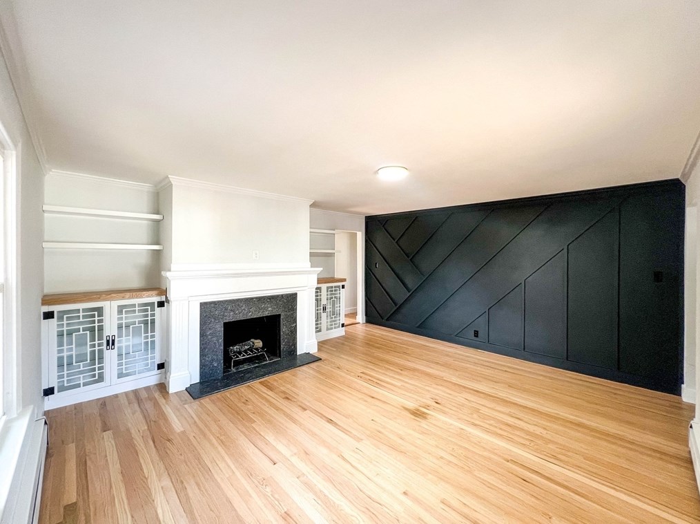 24 Norrback Ave, Worcester MA  01606-1086 exterior