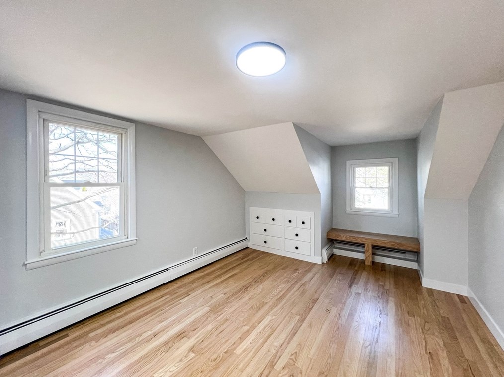 24 Norrback Ave, Worcester MA  01606-1086 exterior