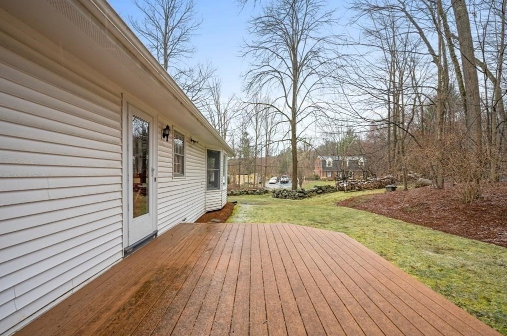 49 Flagg Rd, Southborough MA 01772-1419 exterior