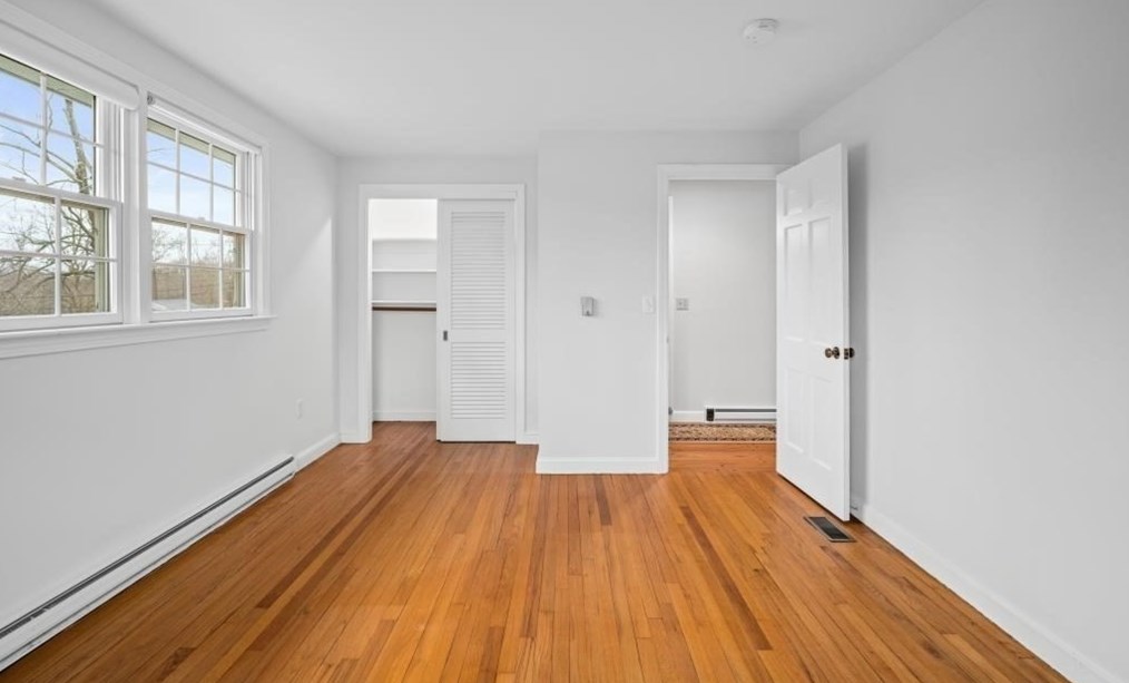 49 Flagg Rd, Southborough MA 01772-1419 exterior