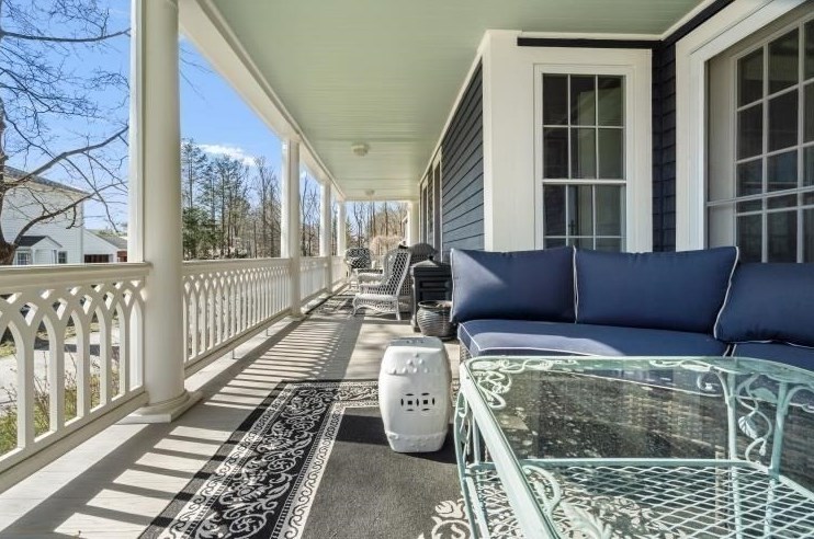 63 Highland St, Holden MA 01520-2526 exterior