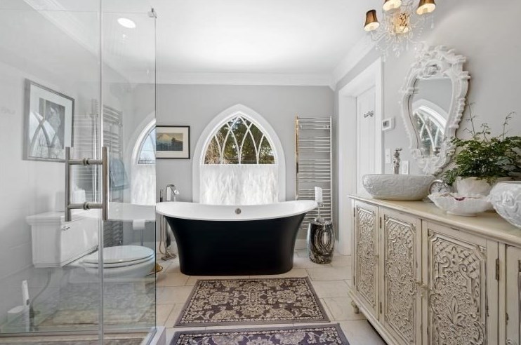 63 Highland St, Holden MA 01520-2526 exterior