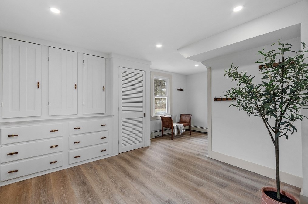 453 Main St, Northborough MA 01532-1671 exterior