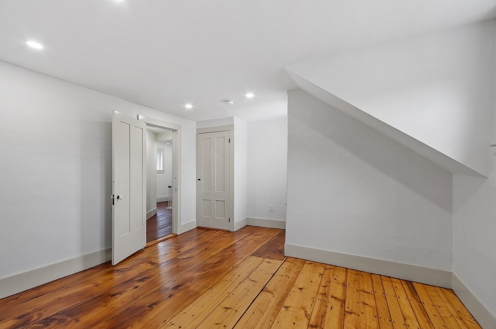 453 Main St, Northborough MA 01532-1671 exterior