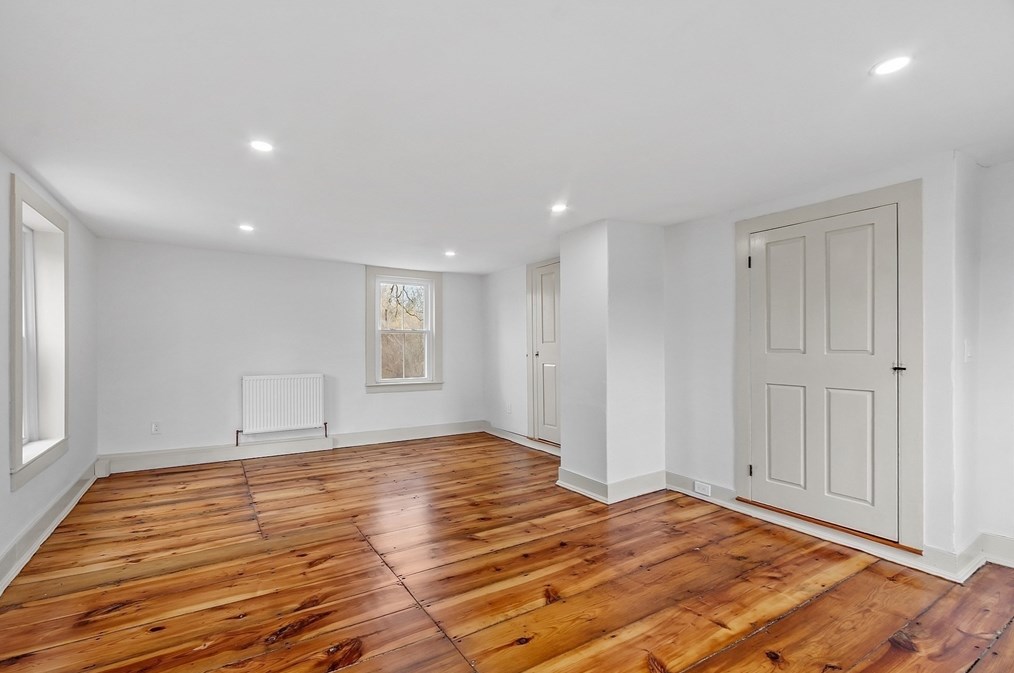 453 Main St, Northborough MA 01532-1671 exterior