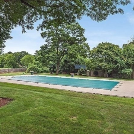 200 Swanton St, Winchester MA  01890-1962 exterior