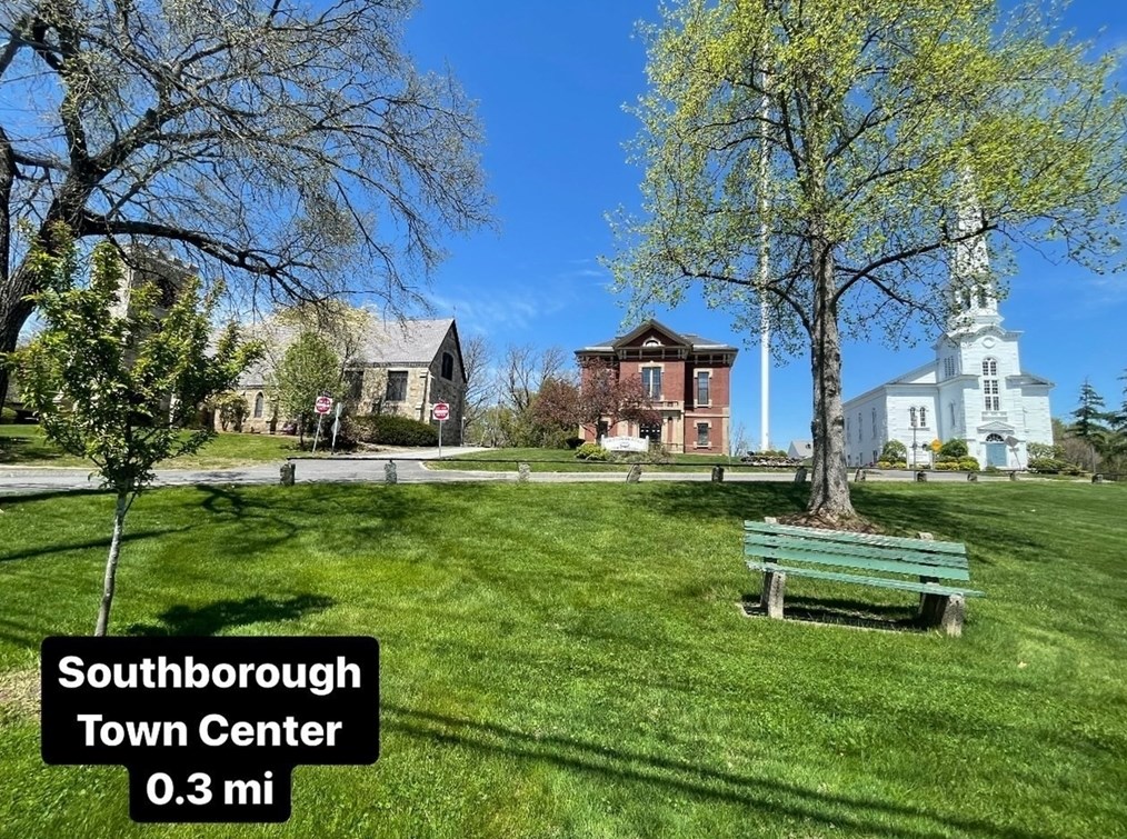 8 Latisquama Rd, Southborough MA 01772-1606 exterior