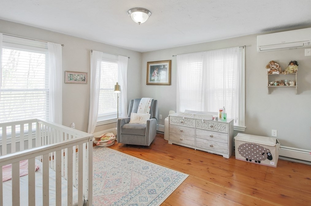 8 Latisquama Rd, Southborough MA 01772-1606 exterior