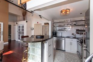 320 W 2nd St - Photo 5