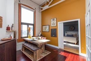 320 W 2nd St - Photo 9