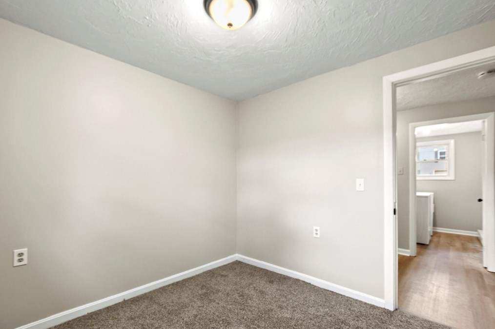 61 Byrd Ave, Royalston MA  01331-1067 exterior