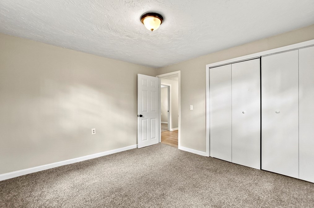 61 Byrd Ave, Royalston MA  01331-1067 exterior