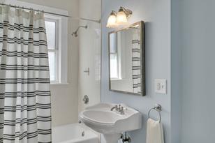 140 Harvard St - Photo 15