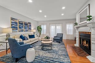 60 Burroughs St - Photo 3