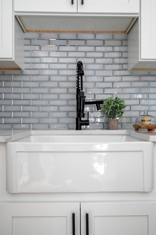 7 Bellingham Ave, Everett MA  02149-1218 exterior