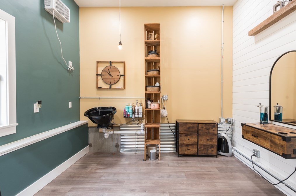 85 Christinas Path, Raynham MA  02767-1594 exterior