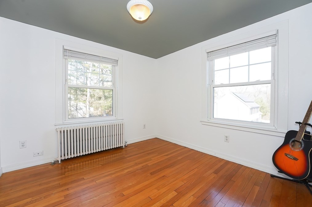 30 Pleasant St, Foxborough MA  02035-2925 exterior