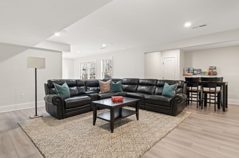 460 Pearl St, Reading MA  01867-1359 exterior