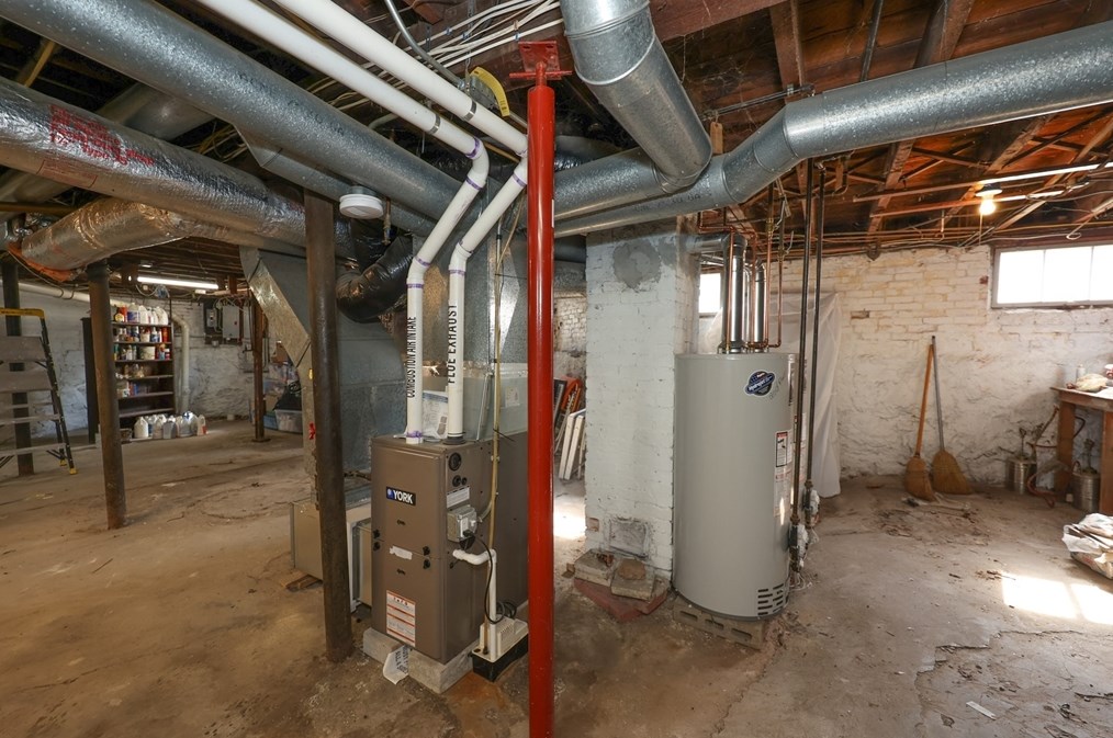 71 President St, Lynn MA 01902-1567 exterior