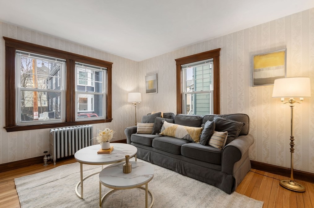 11 Henry St, Brookline MA  02445-7003 exterior