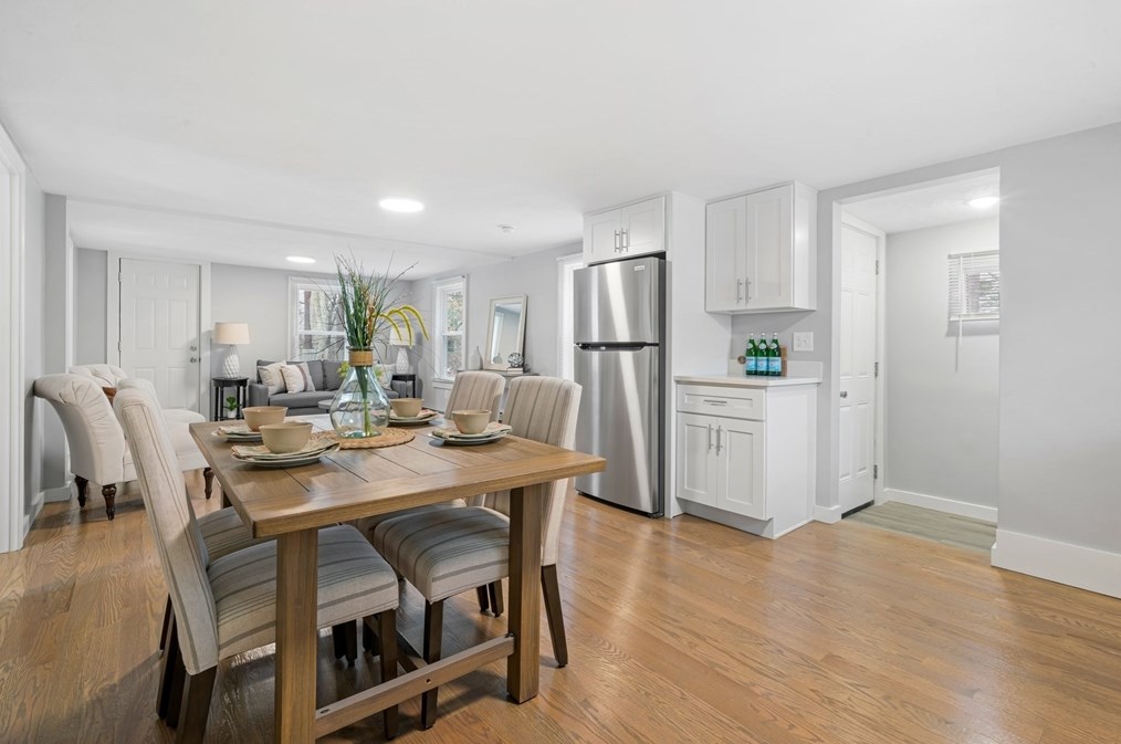 6 Belle Rd, Pembroke MA  02359-2440 exterior