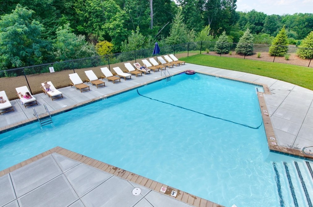 34 Stevens Rd, Hudson MA  01749-2875 exterior